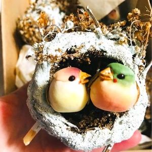 Box of Six Vintage Craft Birds in Nest
